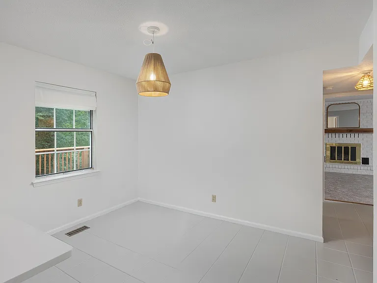 7830 Cove Ridge Dr — Photo 17