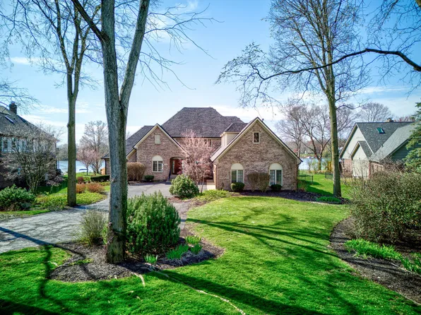 5768 E Fall Creek Parkway North Dr, Indianapolis, IN 46226
