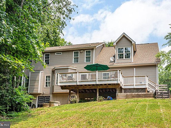 3rd image of 7908 S Woods Dr