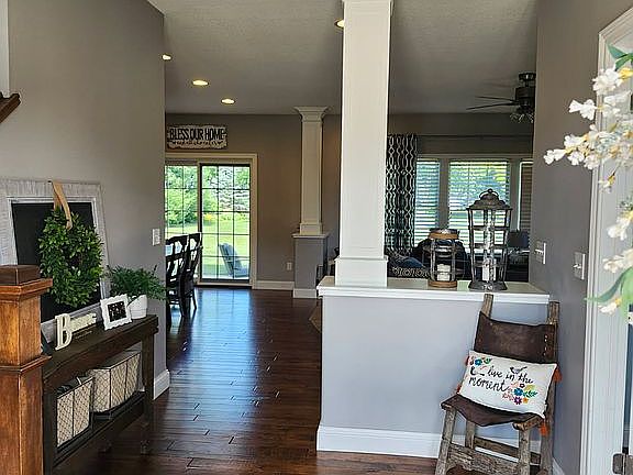 4th image of 1305 Kensington Dr