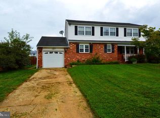 35 Valley Forge Ct, Newark, DE 19702