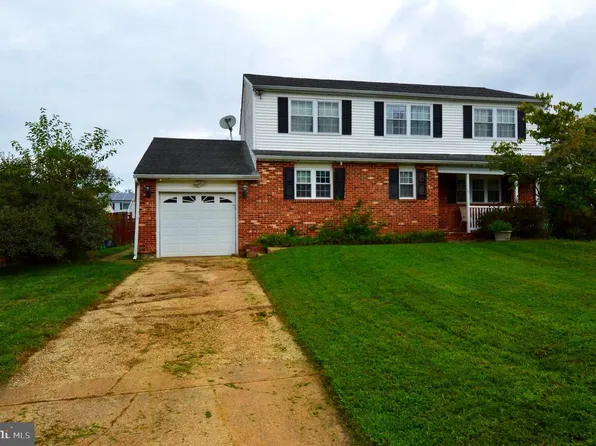 35 Valley Forge Ct, Newark, DE 19702