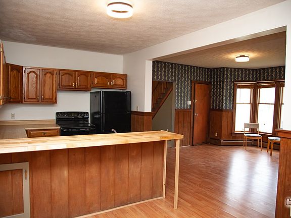3rd image of 273 Church St