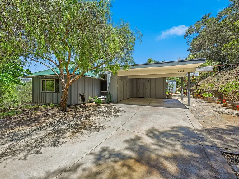 1585 Tecalote Dr — Photo 59
