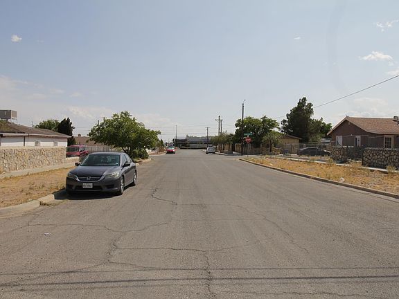 4th image of 3900 Flory Ave #2
