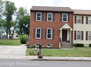 1124 Redwood Dr, Carlisle, PA 17013