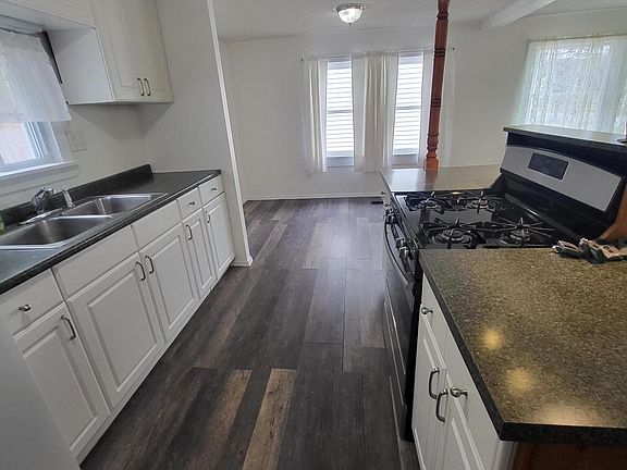 5th image of 16 Towner Road