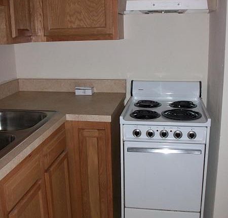 4th image of 404 Upper 8th Ave S APT B