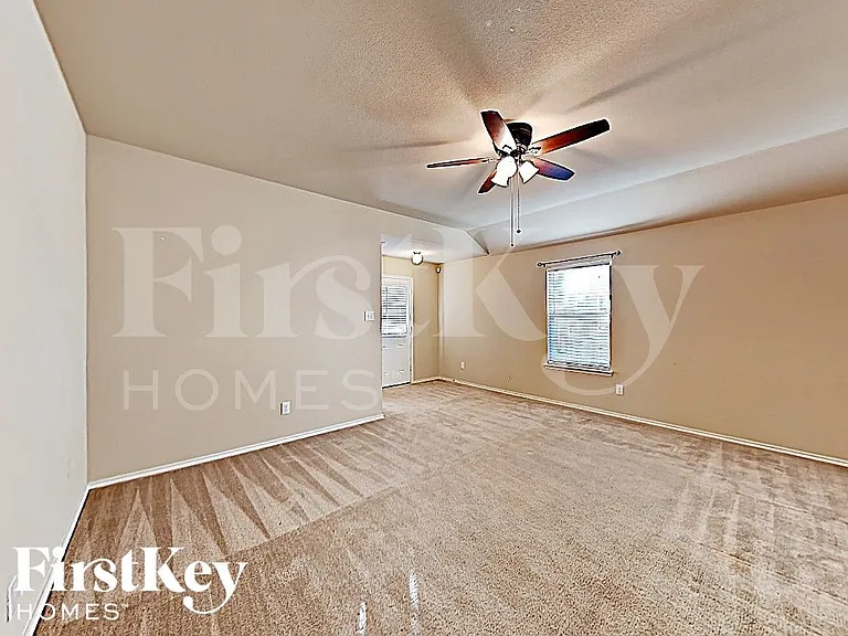 1413 Waco Turner — Photo 4