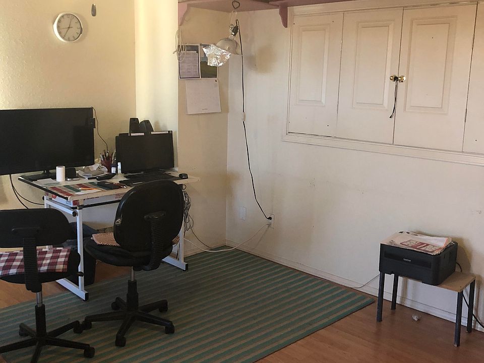 1st image of 2814 Euclid Ave NE
