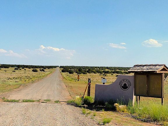 5th image of 171 County Road 7113 N