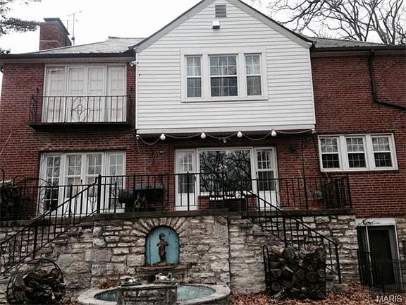 3rd image of 35 Bellerive Acres