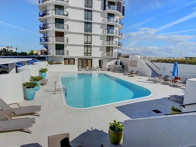 250 S Ocean Blvd #16C — Photo 55