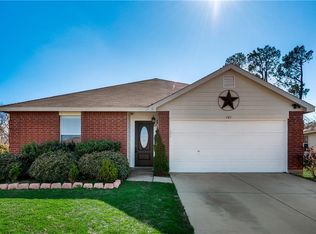 101 Oakcrest Cir, Terrell, TX 75160