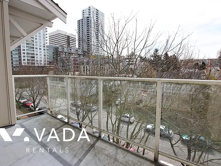 3651 Foster Ave #402 — Photo 9