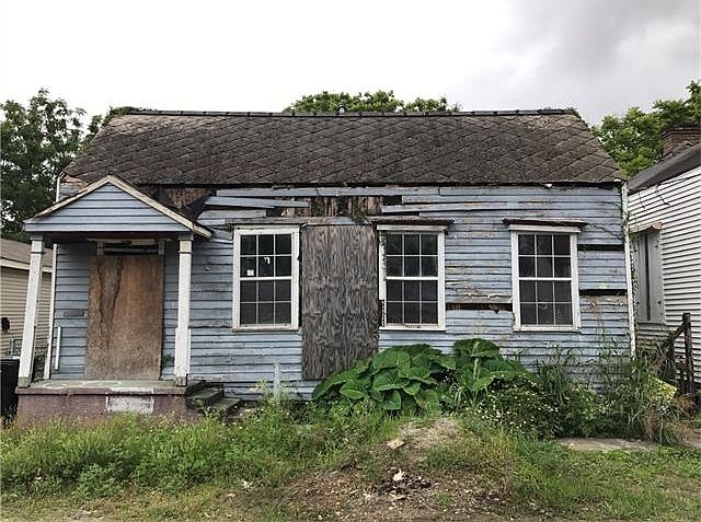 1st image of 6319 Bienvenue St