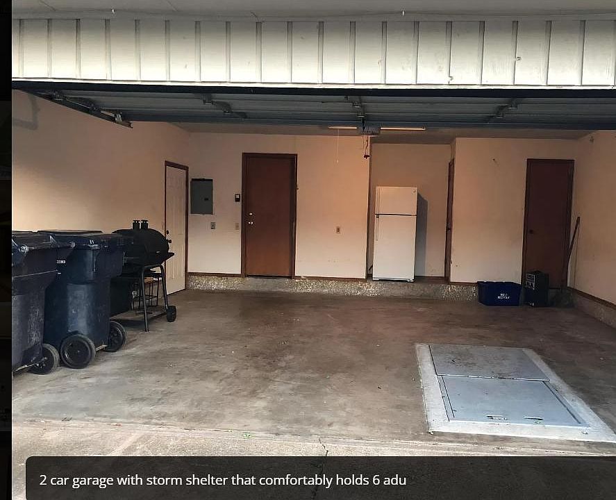 2nd image of 7204 NW 121st St