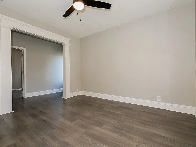 1146752_019_living_room_13440768.jpg