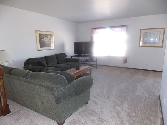 3rd image of 2370 Leeward Ln