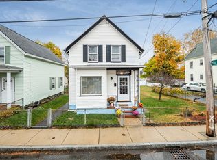 31 Lundberg St, Lowell, MA 01852