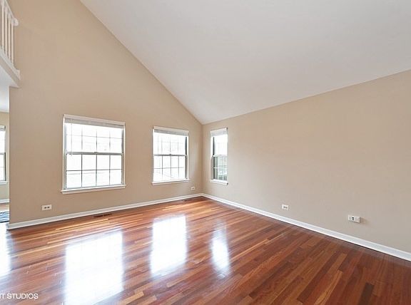 3rd image of 147 Jefferson Ln