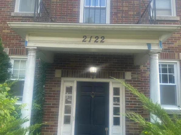 2122 Village Dr #1, Louisville, KY 40205