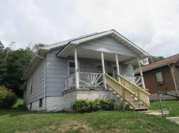 2109 Cambria Ave, Windber, PA 15963