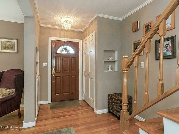 2nd image of 19818 51st Ave