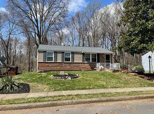 5842 Aplomado Dr, Burke, VA 22015