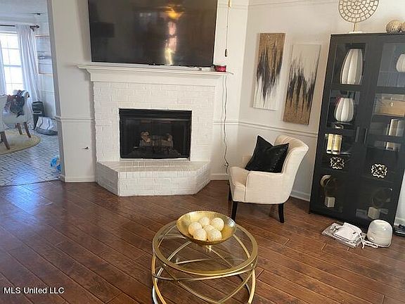 2nd image of 4272 Shadow Oaks Dr