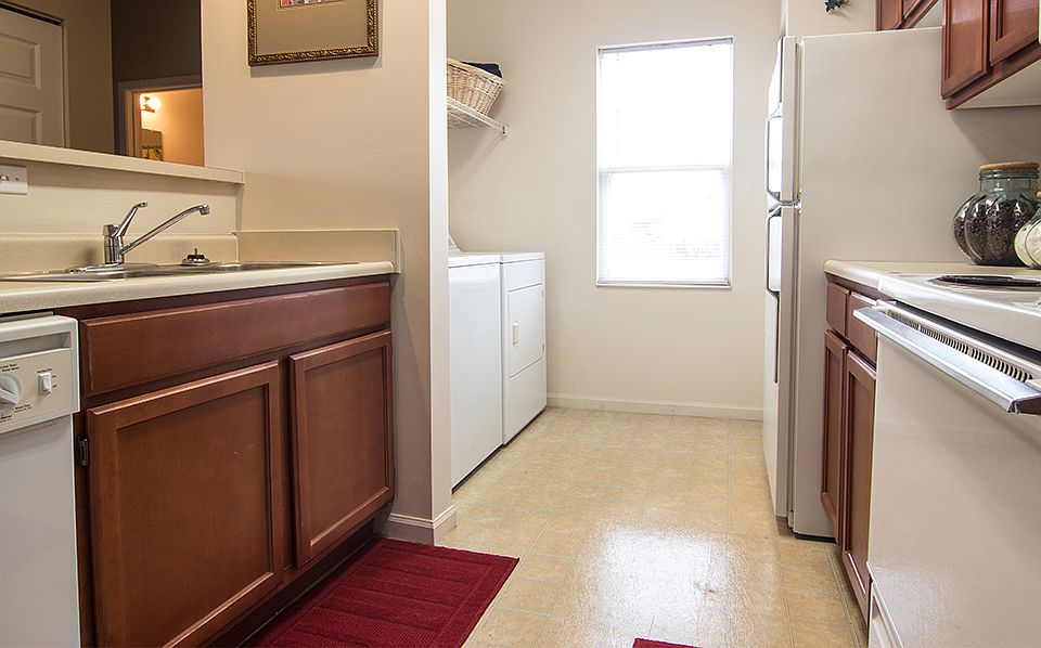 avalon at northbrook apartments and townhomes apartment rentals fort wayne in zillow