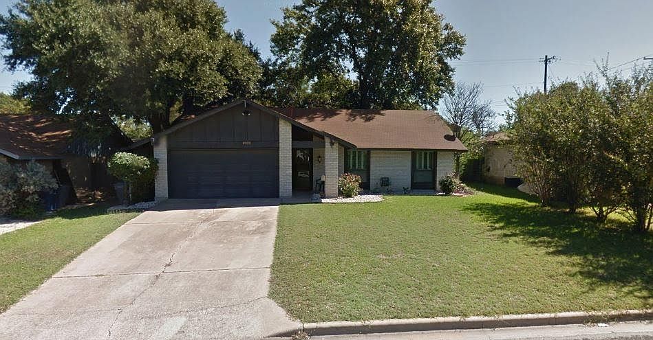 1st image of 8903 Briardale Dr