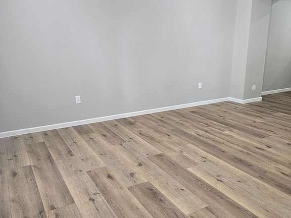 2nd image of 402 E 18th St