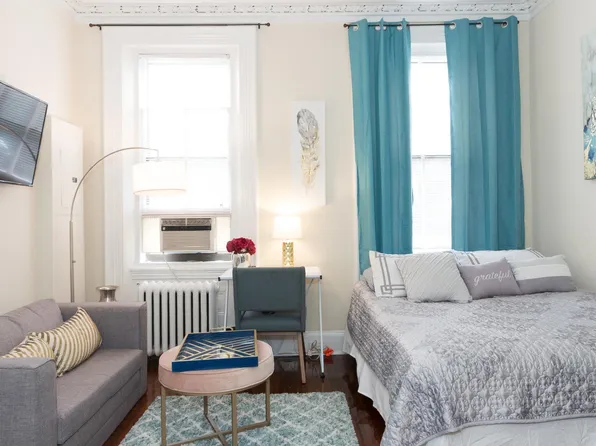 144 11th St SE APT 1, Washington, DC 20003