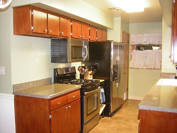 3rd image of 1764 Lynn Mar Ave
