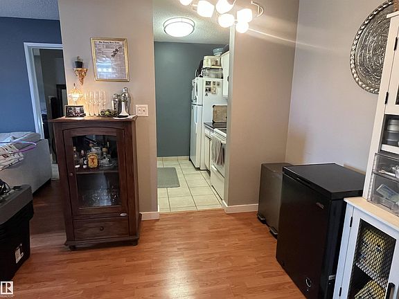 5th image of 5065 31st Ave NW #205