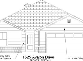 1525 Avalon Dr, Altus, OK 73521