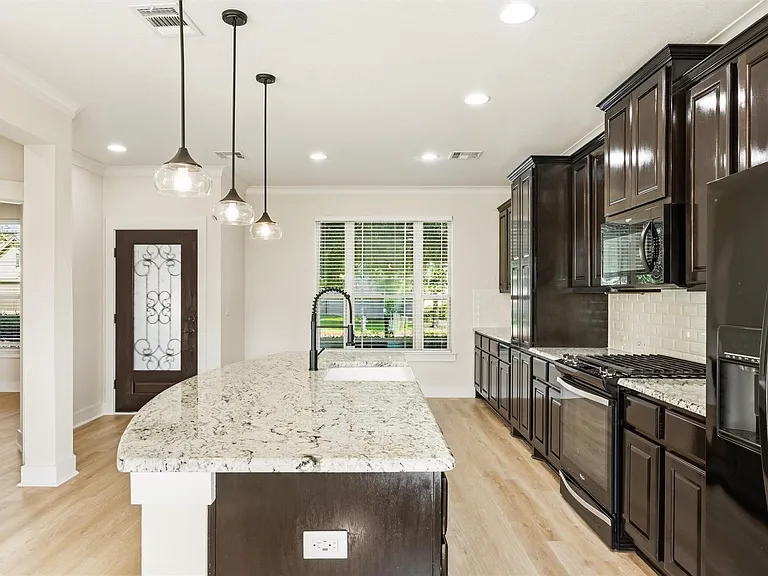 9507 McKnight Loop — Photo 10