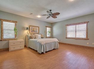 10465 Champion Village Dr, Conroe, TX 77303