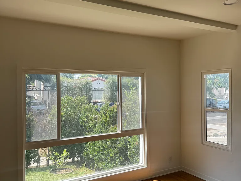 1852 S Sycamore Ave #1852 — Photo 1