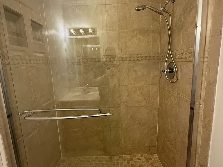 130 Wilson Ave — Photo 6