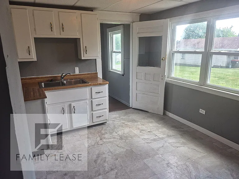 1701 Huron Ave — Photo 11