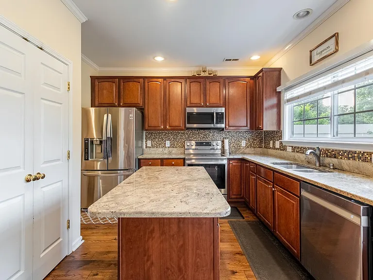 115 Hilda Grace Ln — Photo 6