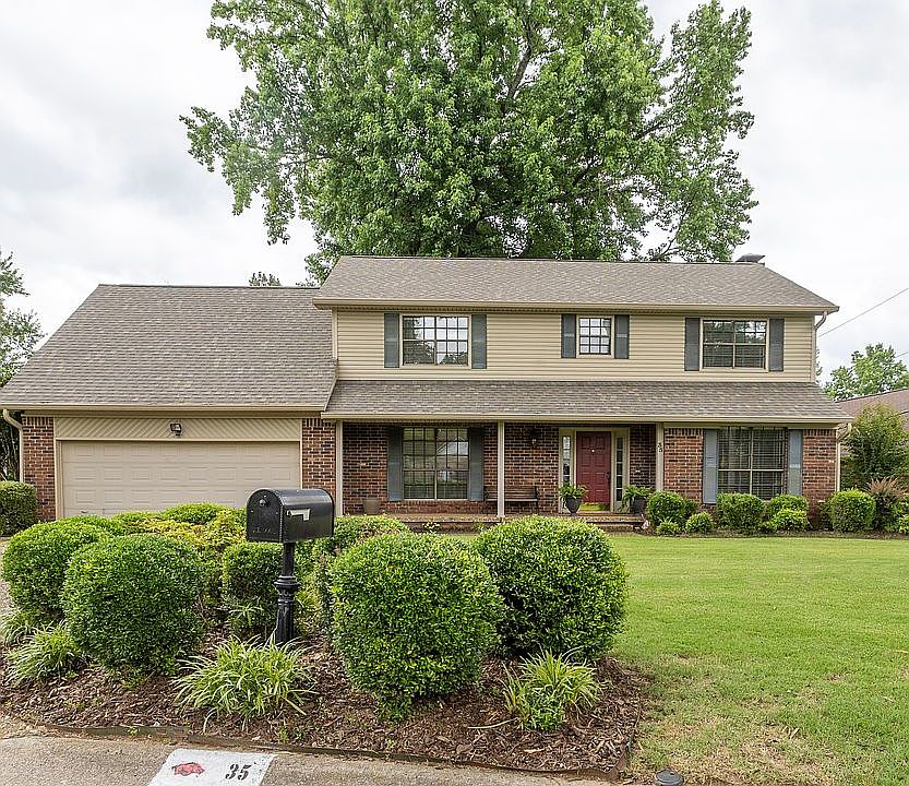 1st image of 35 Oak Tree Cir