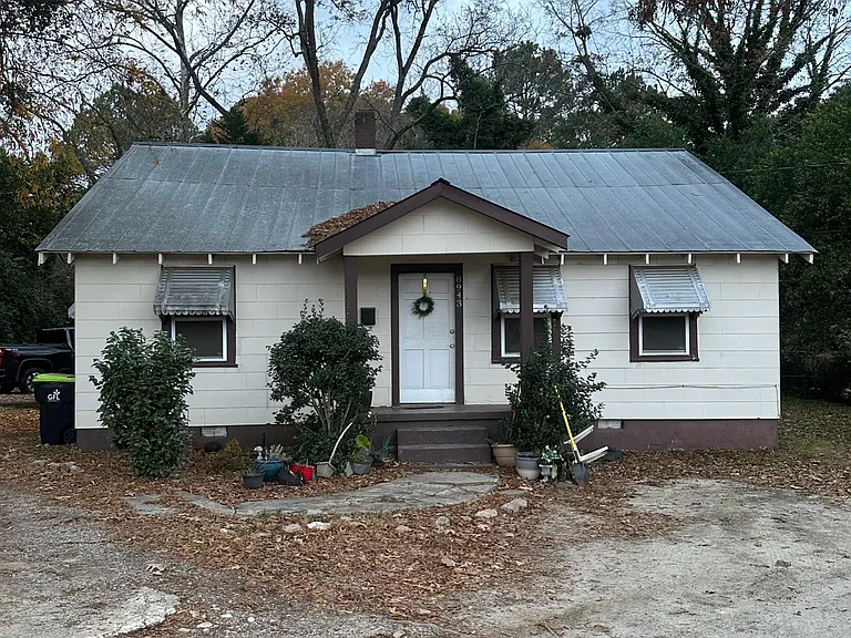 8943 Fayetteville Rd — Photo 1