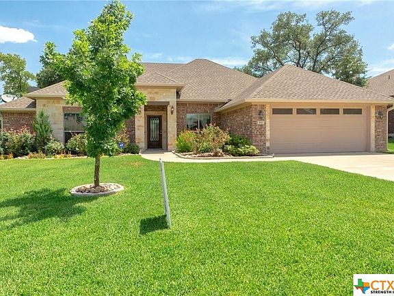 2nd image of 1811 Dancing Oaks