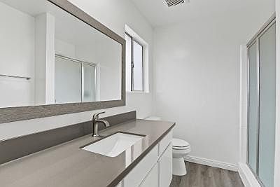 3rd image of 230 Pacific St