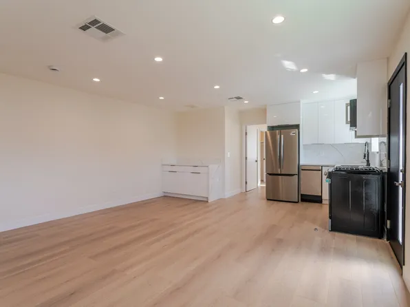 10423 Pinyon Ave, Tujunga, CA 91042