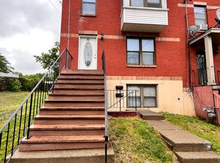 93 1st St #BASEMENT, Albany, NY 12210
