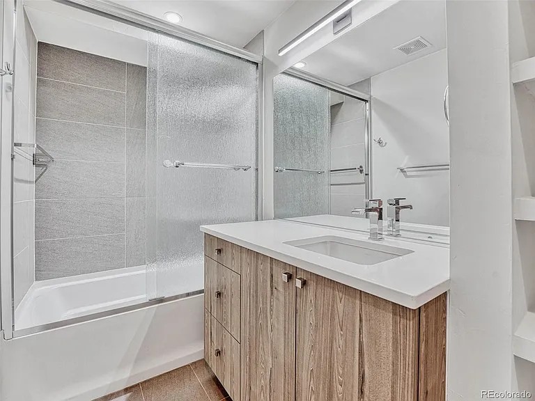 2625 W 25th Ave #4 — Photo 15
